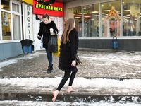 Feet - Olga G - 2017-07-25 High-arched feet