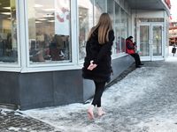 Feet - Olga G - 2017-07-25 High-arched feet