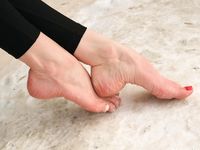 Feet - Olga G - 2017-07-25 High-arched feet