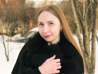 Feet - Olga G - 2017-07-25 High-arched feet