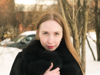 Feet - Olga G - 2017-07-25 High-arched feet