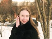 Feet - Olga G - 2017-07-25 High-arched feet