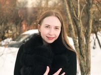 Feet - Olga G - 2017-07-25 High-arched feet