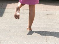 Feet - Olya - 2005-06-15 Charming barefoot girl