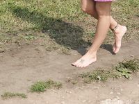Feet - Olya - 2005-06-15 Charming barefoot girl