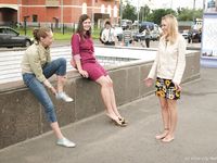 Feet - Olya with friends - 2006-02-15 Fire and glass test for bare feet