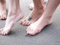 Feet - Olya with friends - 2006-02-15 Fire and glass test for bare feet