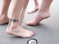 Feet - Olya with friends - 2006-02-15 Fire and glass test for bare feet