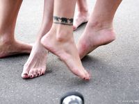 Feet - Olya with friends - 2006-02-15 Fire and glass test for bare feet