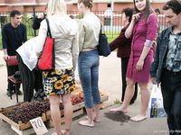 Feet - Olya with friends - 2006-02-15 Fire and glass test for bare feet