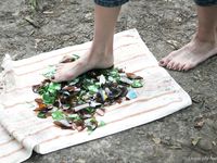 Feet - Olya with friends - 2006-02-15 Fire and glass test for bare feet