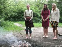 Feet - Olya with friends - 2006-02-15 Fire and glass test for bare feet