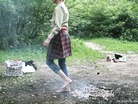 Feet - Olya with friends - 2006-02-15 Fire and glass test for bare feet