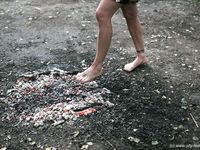 Feet - Olya with friends - 2006-02-15 Fire and glass test for bare feet