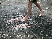 Feet - Olya with friends - 2006-02-15 Fire and glass test for bare feet