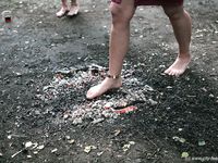 Feet - Olya with friends - 2006-02-15 Fire and glass test for bare feet