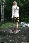 Feet - Olya with friends - 2006-02-15 Fire and glass test for bare feet