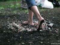 Feet - Olya with friends - 2006-02-15 Fire and glass test for bare feet