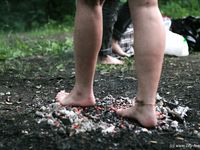 Feet - Olya with friends - 2006-02-15 Fire and glass test for bare feet