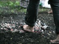 Feet - Olya with friends - 2006-02-15 Fire and glass test for bare feet