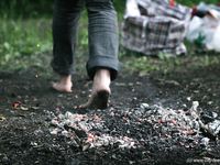 Feet - Olya with friends - 2006-02-15 Fire and glass test for bare feet