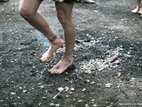 Feet - Olya with friends - 2006-02-15 Fire and glass test for bare feet