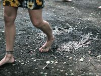 Feet - Olya with friends - 2006-02-15 Fire and glass test for bare feet