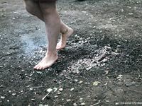 Feet - Olya with friends - 2006-02-15 Fire and glass test for bare feet