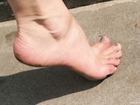 Feet - Sasha - 2007-09-27 Barefoot beauty