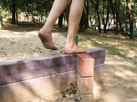 Feet - Sasha - 2007-09-27 Barefoot beauty