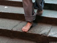 Feet - Sofia - 2008-08-14 Barefoot at home and outside
