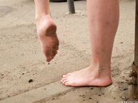 Feet - Sofia B - 2017-04-07 A barefoot redhead's trip