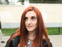 Feet - Sofia B - 2017-04-07 A barefoot redhead's trip