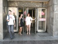 Feet - Sveta + Lena B - 2004-11-14 In the center of Moscow