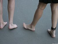 Feet - Sveta + Lena B - 2004-11-14 In the center of Moscow