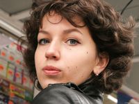 Feet - Sveta B - 2010-10-08 Elegant and barefooted