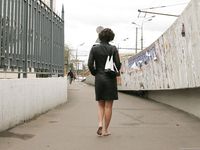 Feet - Sveta B - 2010-10-08 Elegant and barefooted