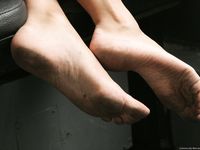 Feet - Sveta B - 2010-10-08 Elegant and barefooted