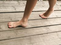 Feet - Sveta B - 2010-10-08 Elegant and barefooted