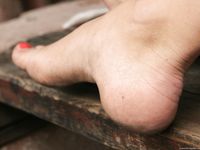 Feet - Sveta B - 2010-10-08 Elegant and barefooted