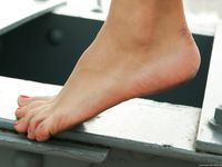 Feet - Sveta B - 2011-03-01 Gorgeous lady in her bare feet