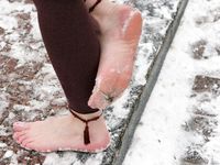 Feet - Sveta C- 2011-05-19 Barefoot redhead