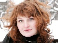 Feet - Sveta C- 2011-05-19 Barefoot redhead