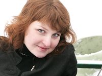 Feet - Sveta C- 2011-05-19 Barefoot redhead