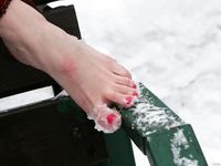 Feet - Sveta C- 2011-05-19 Barefoot redhead