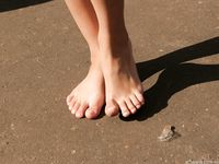 Feet - Sveta D - 2011-12-12 Sunny autumn day