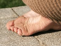 Feet - Sveta D - 2011-12-12 Sunny autumn day