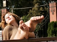 Feet - Sveta D - 2011-12-12 Sunny autumn day