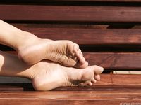 Feet - Sveta D - 2011-12-12 Sunny autumn day