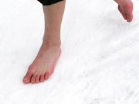 Feet - Tamara -  2009-05-27 Barefoot winter endurnce test